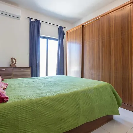 Windsor Penthouse No 9