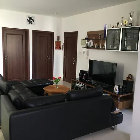 Windsor Penthouse No 9 아파트