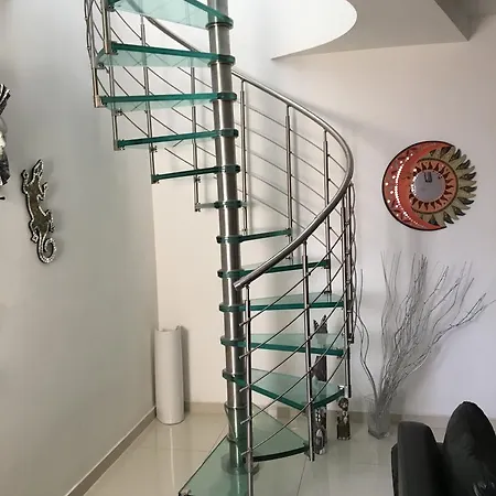Windsor Penthouse No 9 아파트 세인트폴스베이